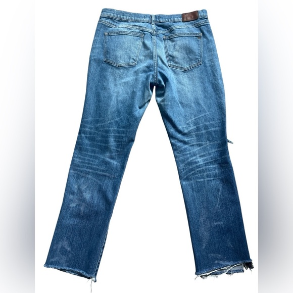 Madewell Mid Rise Distressed Frayed Hem Slim Boyjean Size 29 - Picture 4 of 6